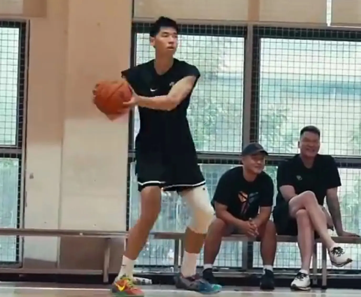 img, 亲自带队, 人出战 img, 亲自带队, 人出战