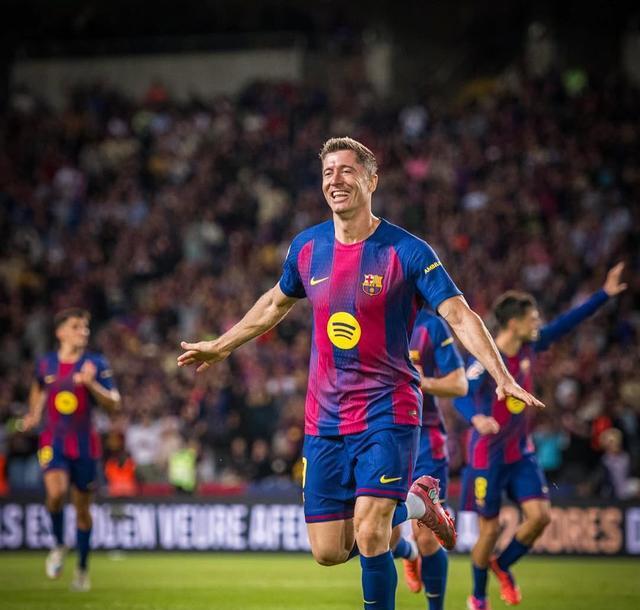 Omtfh, 才懂莱万的, 一审 Omtfh, 才懂莱万的, 一审